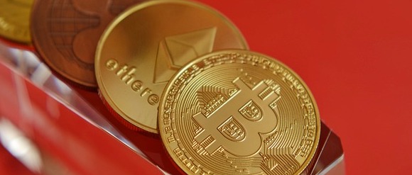 仮想通貨ブログは稼ぐのキビシイですよ