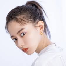 山本舞香